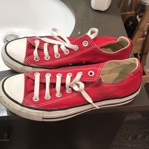 Red women’s converse